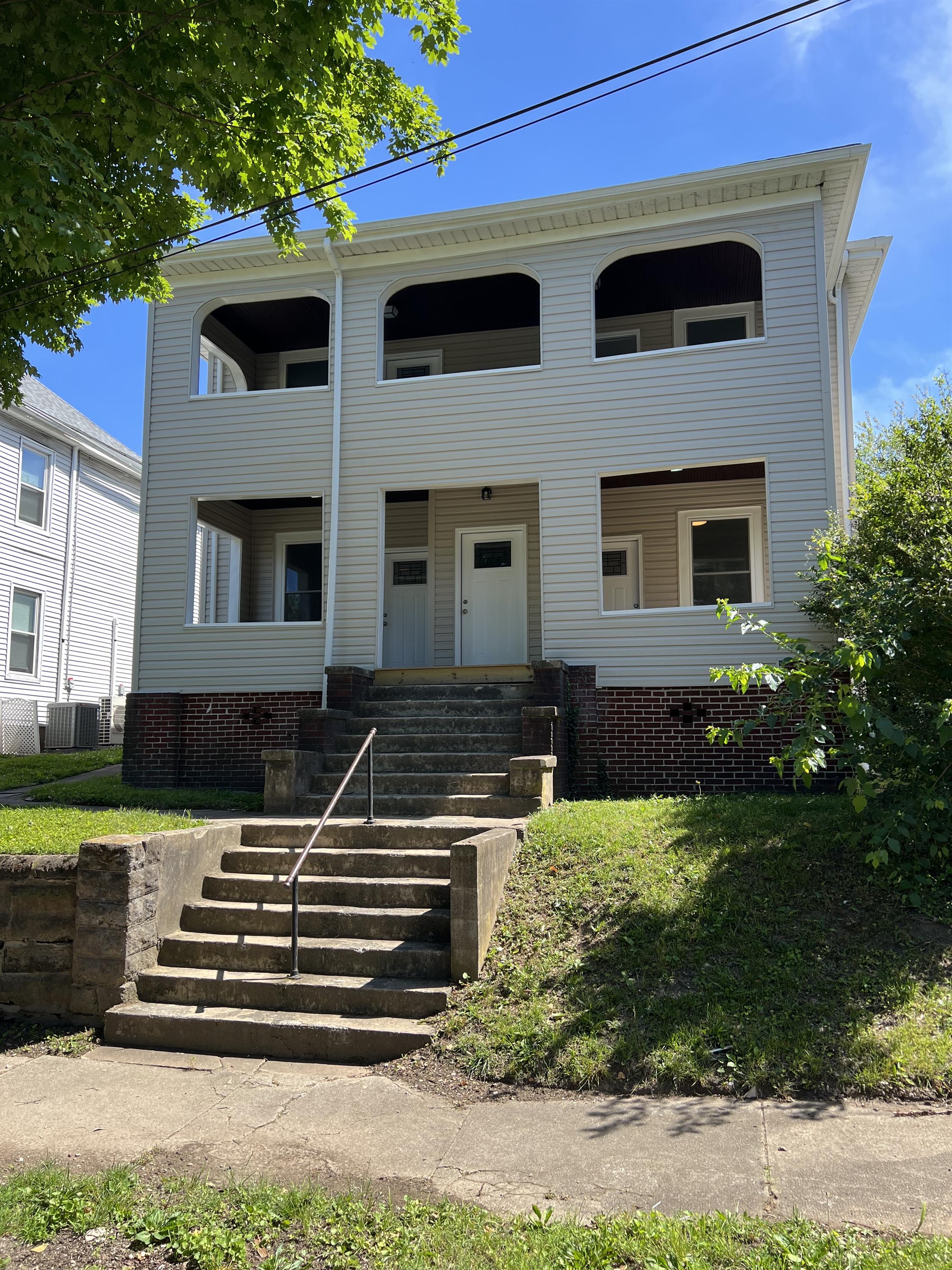 1106 Chapman Avenue Southwest - D